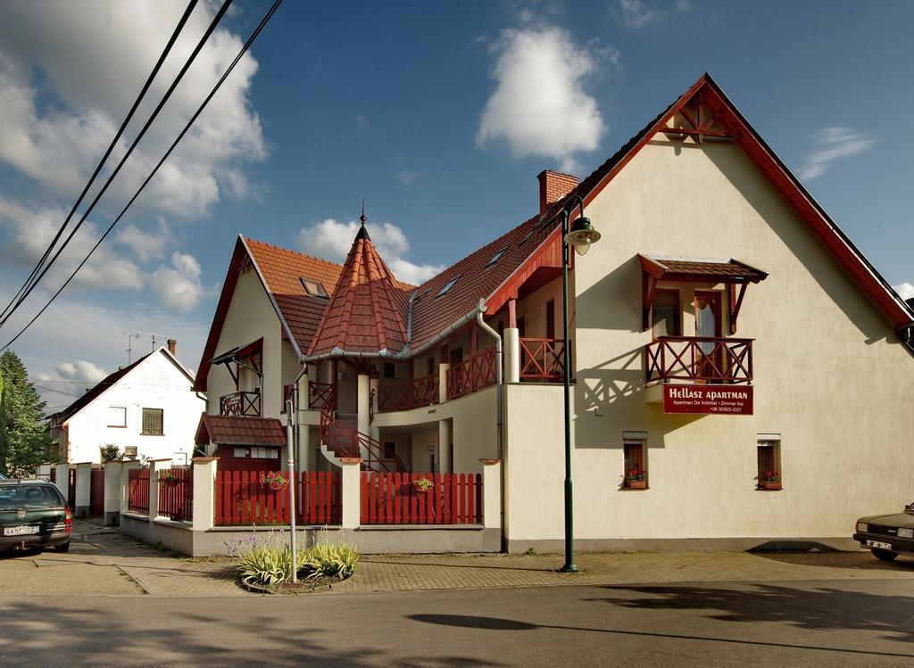 Hellasz Apartman Gyula Exteriér fotografie